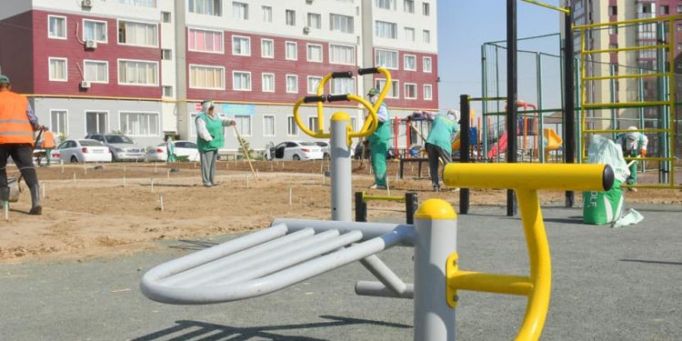 Шымкентте 10 үйге ортақ алаң абаттандырылуда