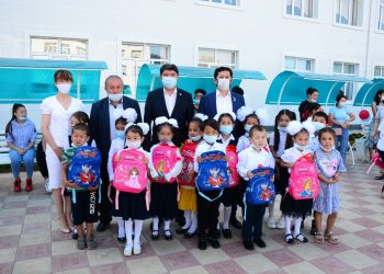 Шымкентте «Мектепке жол» акциясы жалғасын табуда