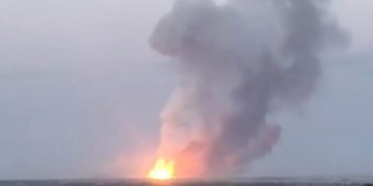 Жамбыл облысында әскери бөлім қоймасының маңынан өрт шығып, жойқын жарылыс болды