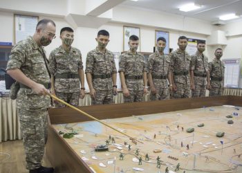 Шымкент гарнизонының қатары жас офицерлермен толықты