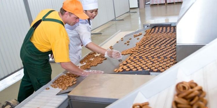 Шағын және орта кәсіпорындардан 8 айда 222,1 млрд теңгелік өнім