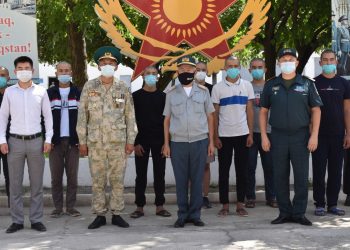 Әскерге шақырылушылар Шымкенттен Батыс Қазақстанға аттанды