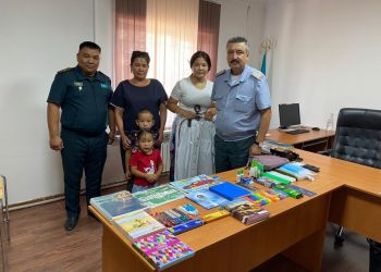 Түркістандық әскерилер «Мектепке жол» акциясына өз үлестерін қосты