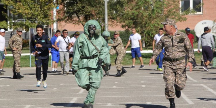 Танк әскери қызметшілері кәсіби мерекелерін атап өтті