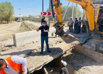 Депутаттар халықпен бірге