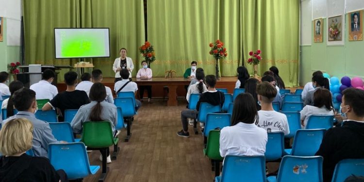 Жастар тәрбиесі және парасаттылық құндылықтары