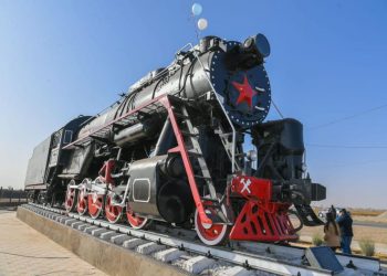 Арыста теміржолшылардың құрметіне ескерткіш орнатылды