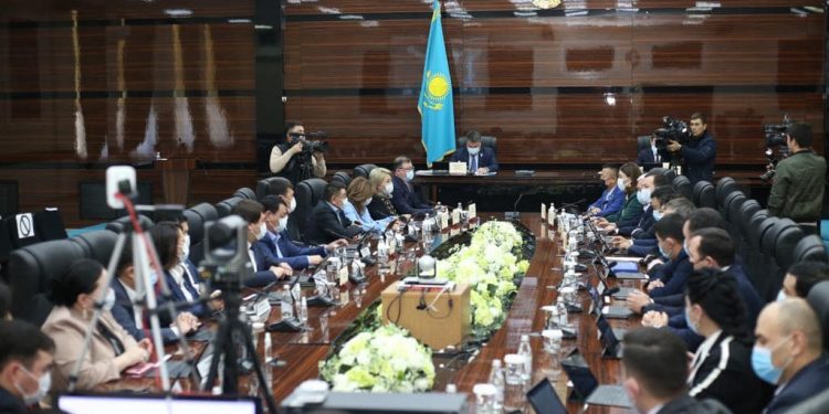 Жетінші шақырылымдағы Шымкент қаласы мәслихатының кезекті он бірінші сессиясы өтті
