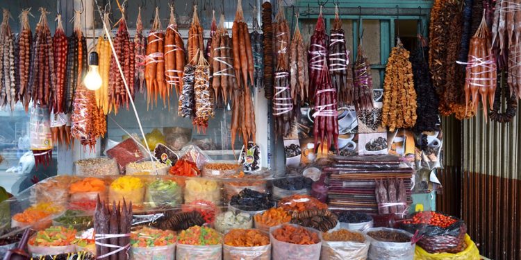 Қазақстандық базарлардан 3,8 тоннадан астам қауіпті өнім алынды