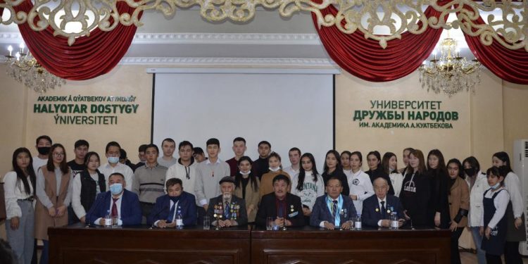 Желтоқсан оқиғасына қатысушылармен кездесу кеші өтті