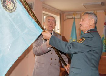 Шымкентте «Қарулы Күштердің ардагерлері» республикалық қоғамдық бірлестігінің туы табыс етілді
