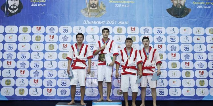 Шымкентте қазақ күресінен Есіркеп батыр атындағы дүбірлі дода өтті