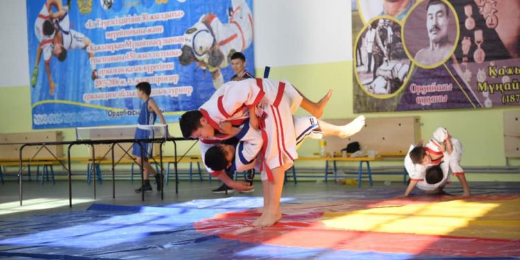 Түркістан: Ордабасыда жаңа спорт кешені ел игілігіне берілді