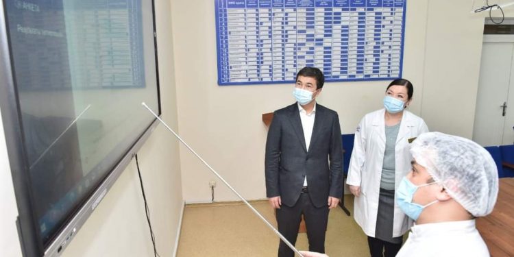 Қала әкімінің бірінші орынбасары қалалық №5 емхананың жұмысымен танысты