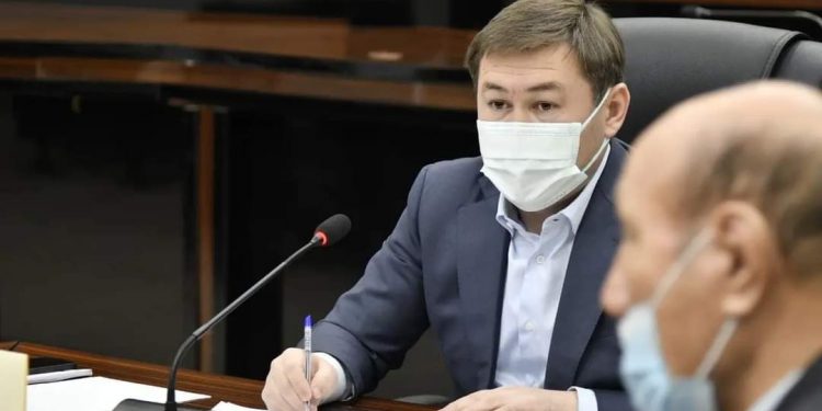Қала әкімі аудан белсенділерімен кездесті