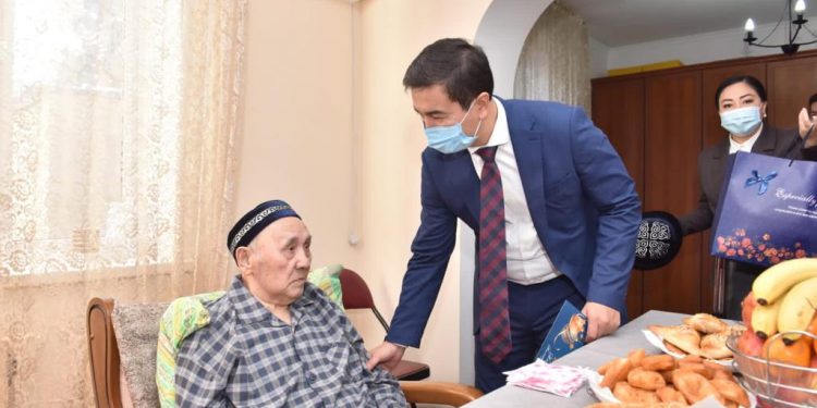 Шымкентте ардагерлерге құрмет көрсетілді
