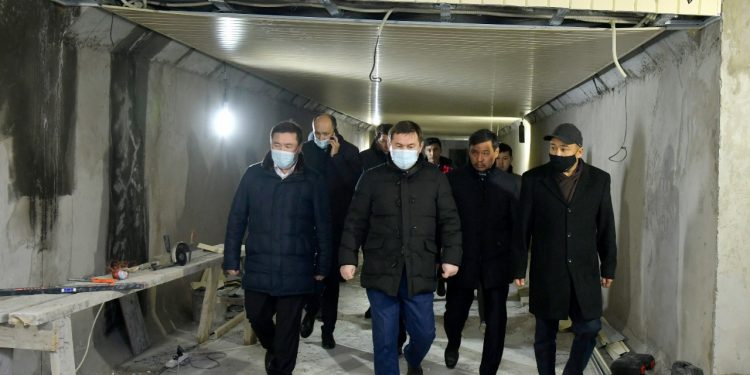 Шымкент : Жаяу жүргіншілер өтетін тоннель құрылысы жүргізілуде