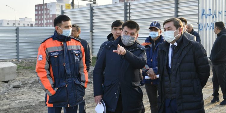 Шымкент әкімі жолайрық құрылысын тексерді