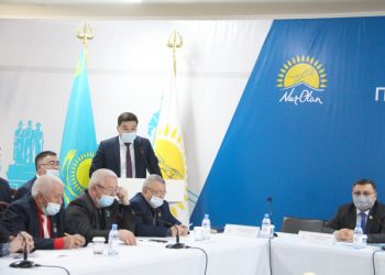 Түркістан: «Парасат» пікірталас клубында жастар мәселесі талқыланды