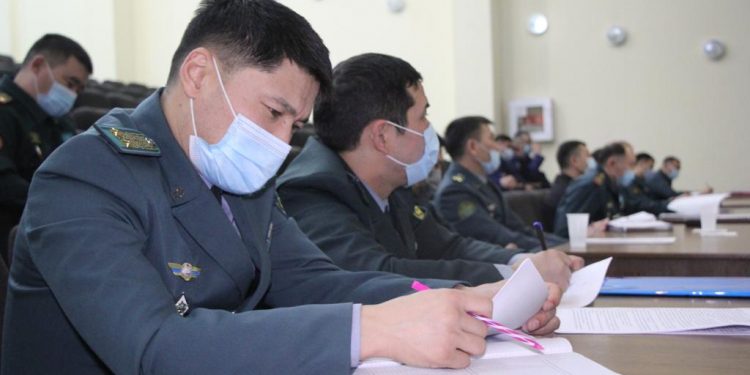 Шымкент: Әскери қызметшілердің құқық тәртібі мәселелері талқыланды