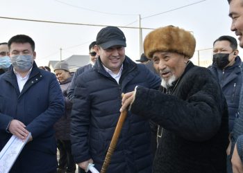 Мұрат Әйтенов қала тұрғындарының мәселесін тыңдады