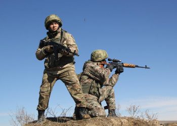Шымкент: Барлау бөлімшелерінде жауынгерлік оқ ату дайындығы пысықталды