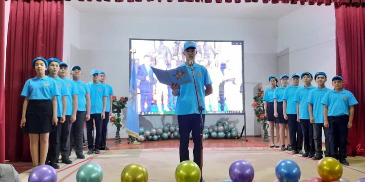 Айбыны асқақ — жас сарбаз!