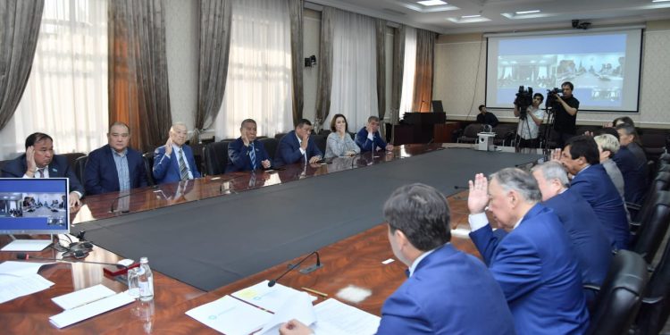 «AMANAT»:Съезге Түркістан облысынан делегаттар сайланды