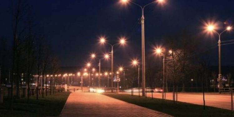 Биыл Әл-Фараби ауданында 17 көше жарықтандырылады