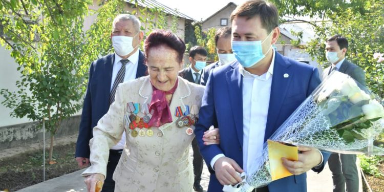 Ардагерлер мен зейнтеркерлерді әлеуметтік қолдау партия назарында