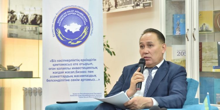 Президент Ассоциации предпринимателей АНК встретился с предпринимателями Шымкента