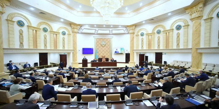 Парламент депутаттарының өкілеттігін күшейтуге ерекше мән берілмек