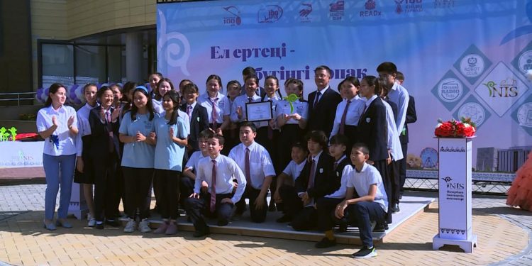 Түркістандағы Назарбаев зияткерлік мектебі алғашқы оқу жылын түйіндеді