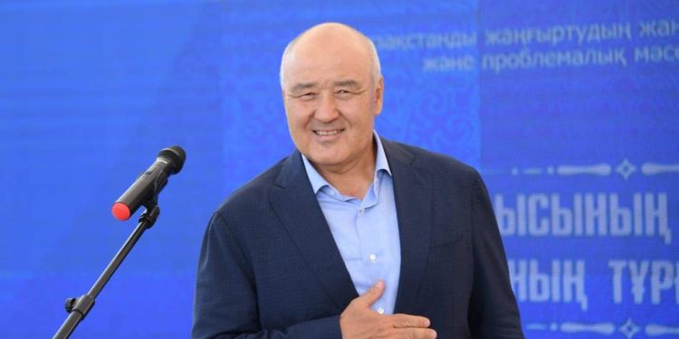 Түркістан: Ө. Шөкеев Қазығұрт жұртшылығының өтініштері мен ұсыныстарын тыңдады