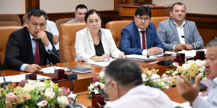 Шымкентте жылу беру маусымына дайындық пысықталды
