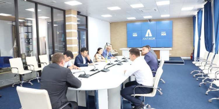 Сарапшылар көші-қон саласындағы сыбайлас жемқорлық тәуекелдерін талқылады