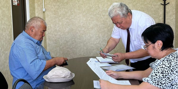 Шымкентте тұрғын үй кезегіндегі 83 отбасы баспанамен қамтылды
