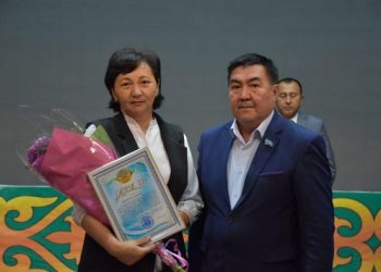 СОЗАҚТА ДӘСТҮРЛІ ТАМЫЗ КЕҢЕСІ ӨТТІ