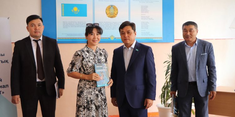 Инклюзивті қолдау мақсатында 150-ден астам кітап таратылды