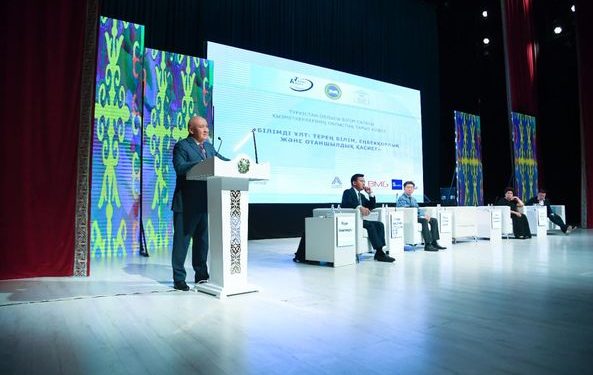 ТҮРКІСТАН ОБЛЫСЫНЫҢ 11 БІЛІМ ҰЯСЫ – РЕСПУБЛИКАДАҒЫ 100 ҮЗДІК МЕКТЕПТІҢ ҚАТАРЫНДА