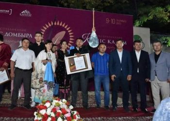 ТҮРКІСТАН: РЕСПУБЛИКАЛЫҚ АҚЫНДАР АЙТЫСЫНДА 11-СЫНЫП ОҚУШЫСЫ ЖЕҢІСКЕ ЖЕТТІ
