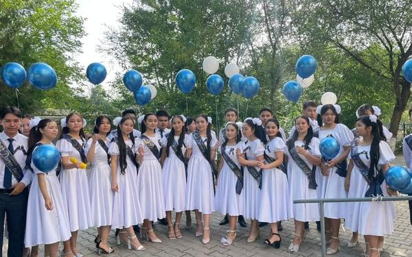 ТҮРКІСТАН: 54 ТҮЛЕКТІҢ 52-СІ ГРАНТ ИЕГЕРІ АТАНДЫ