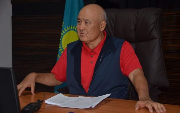 Ө.ШӨКЕЕВ: «КҮЛПАРШЫН» БАЗАРЫНЫҢ ИЕСІ ТАУАРЫ ӨРТЕНГЕН КӘСІПКЕРЛЕРМЕН КЕЛІСІМГЕ КЕЛУІ КЕРЕК»