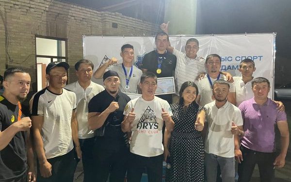 ТҮРКІСТАН: АРЫС ҚАЛАСЫНЫҢ МЕРЕЙТОЙЫНА ЖАСТАР АТ САЛЫСТЫ