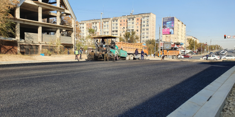 В Шымкенте уложили асфальт на 11 км дорог