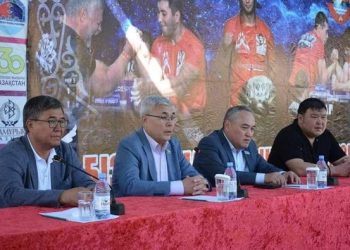 МӘЖІЛІС ДЕПУТАТТАРЫНЫҢ ТҮРКІСТАН ӨҢІРІНДЕГІ САПАРЫ ЖАЛҒАСЫП ЖАТЫР