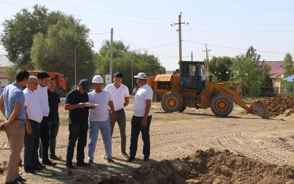 ТҮЛКІБАСТАҒЫ КЕРШЕТАС АУЫЛЫНДА ЖАҢА МӘДЕНИЕТ ҮЙІ БОЙ КӨТЕРІП, МЕКТЕП ЖӨНДЕЛІП ЖАТЫР