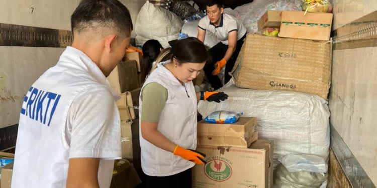 ТҮРКІСТАННАН ҚОСТАНАЙҒА 100 ТОННАДАН АСА ГУМАНИТАРЛЫҚ КӨМЕК ЖӨНЕЛТІЛДІ