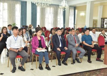 ШЫМКЕНТ: «RUH CAMP» СЕМИНАРЫ ӨТУДЕ