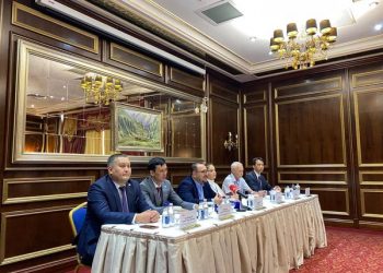 ШЫМКЕНТ: ПРОХОДИТ СЕМИНАР-ТРЕНИНГ ДЛЯ ГИДОВ И ЭКСКУРСОВОДОВ